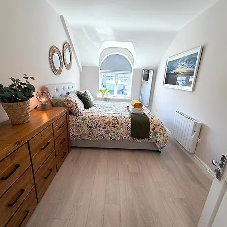 Penthouse Sea View In Apartment *